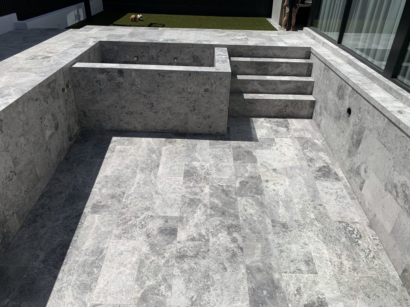 Rms-Tundra-Grey-Honed-_External-Tiles-And-Pavers-For-Pools-8-Sca