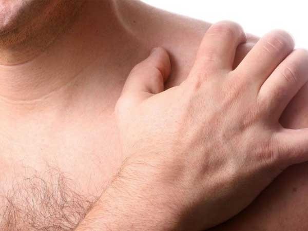 Sag-Omuz-Karincalanmasi-Neden-Olur