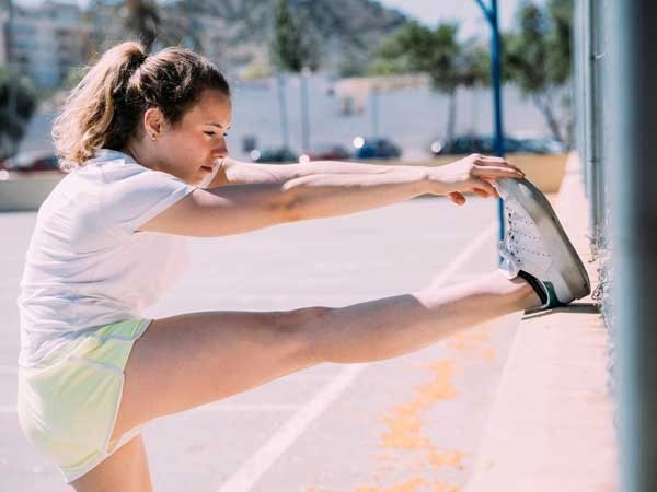 Tenisci-Dirsegi-Bandi-Gece-Takilir-Mi