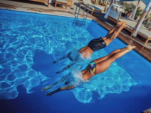 Boyun-Fitigi-Icin-Yuzme-Egzersizleri-Gercekten-Ise-Yarar-Mi