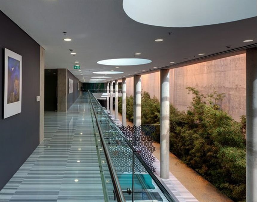 Doğan Holding Yönetim Binası