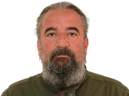 Demokrasi akıl, demokratlık yürek ister.