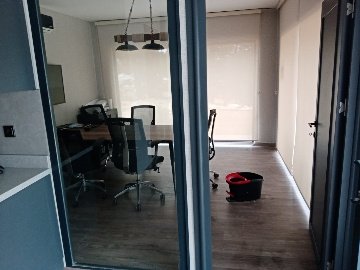 Ce1C552D-5252-469D-90D0-F518D2De7384