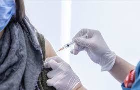 BİONTECH AŞISI SONRASI KOLTUK ALTINDA ŞİŞLİK VE AĞRI