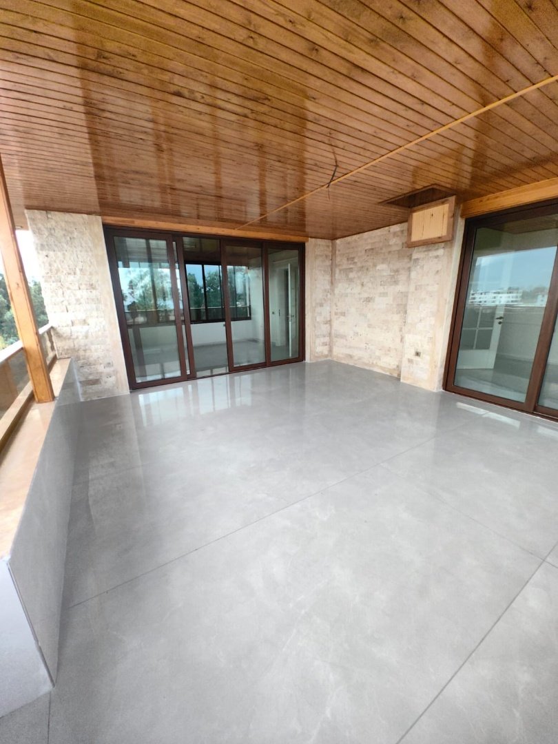 Bee33C41-6C32-4A5C-A545-D9D274Fa570C