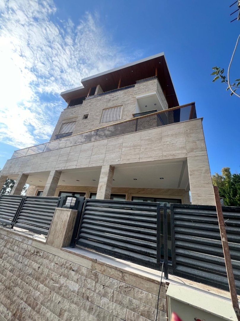 90D78877-85Fe-4A34-9Db1-004288003E51