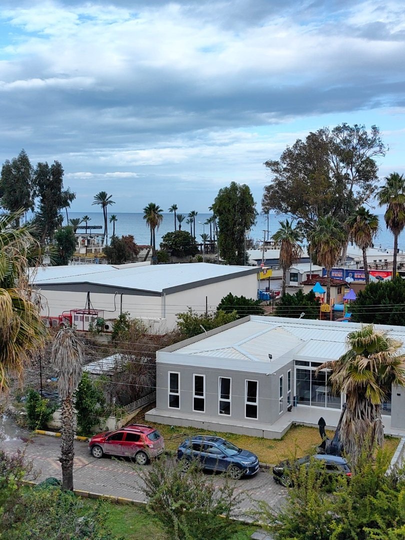 1Bc211Ca-0050-40Fc-B7F4-Cab8B4Ea40D6