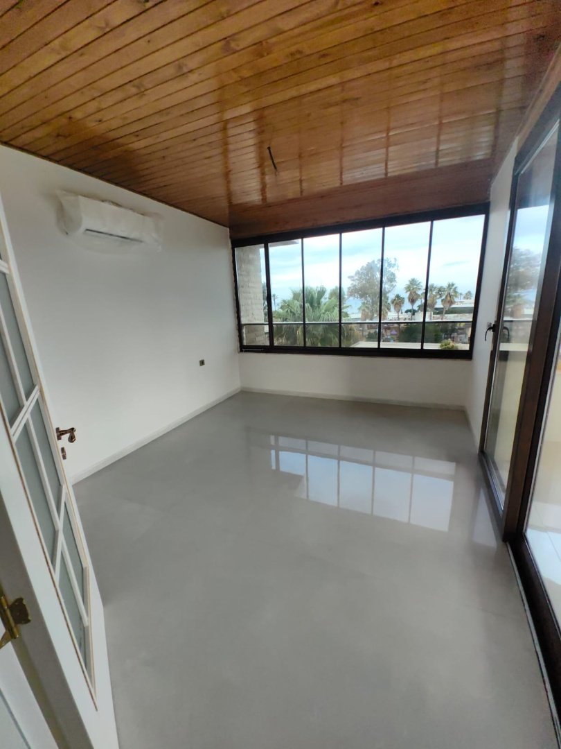 1Fb0B80F-Ffb8-4B6C-9Edb-796Ca192B0F9