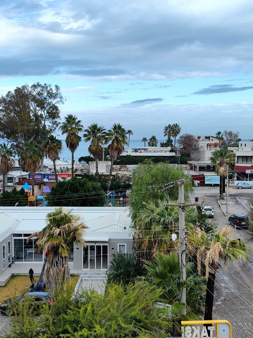 4F57C05C-4A3A-4Efd-A179-A5Be6A15De80