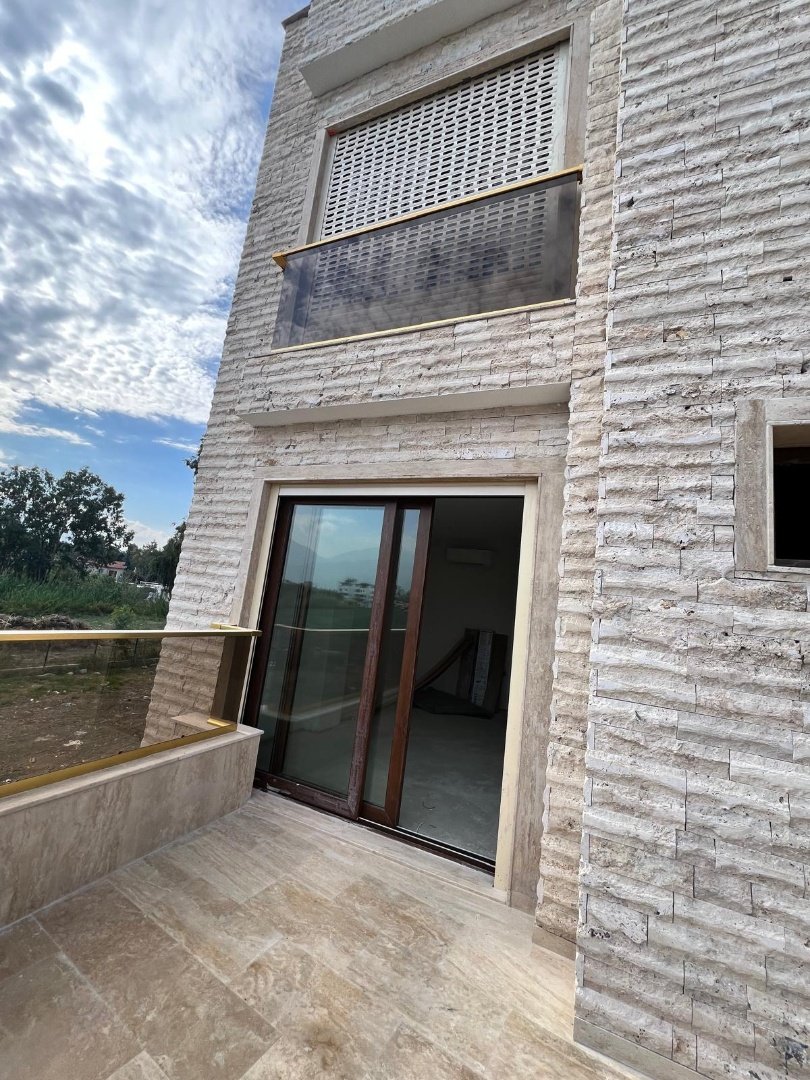 1E177F87-D951-4437-A723-0Bf05F1Bc7E9