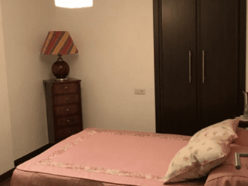 DETACHED VILLA WITH GARDEN FOR RENT