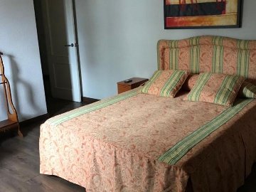 DETACHED VILLA WITH GARDEN FOR RENT