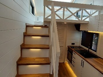 Queen Dream 8333 Tiny House