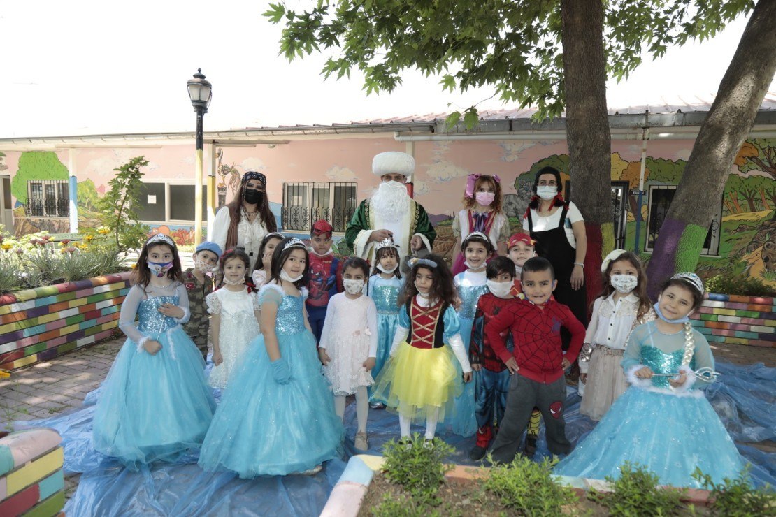 fc06bed0-c676-49c3-af04-41a917aaab4d