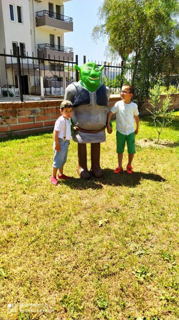 a28e5f00-31dc-4c96-9804-30cefe51358e