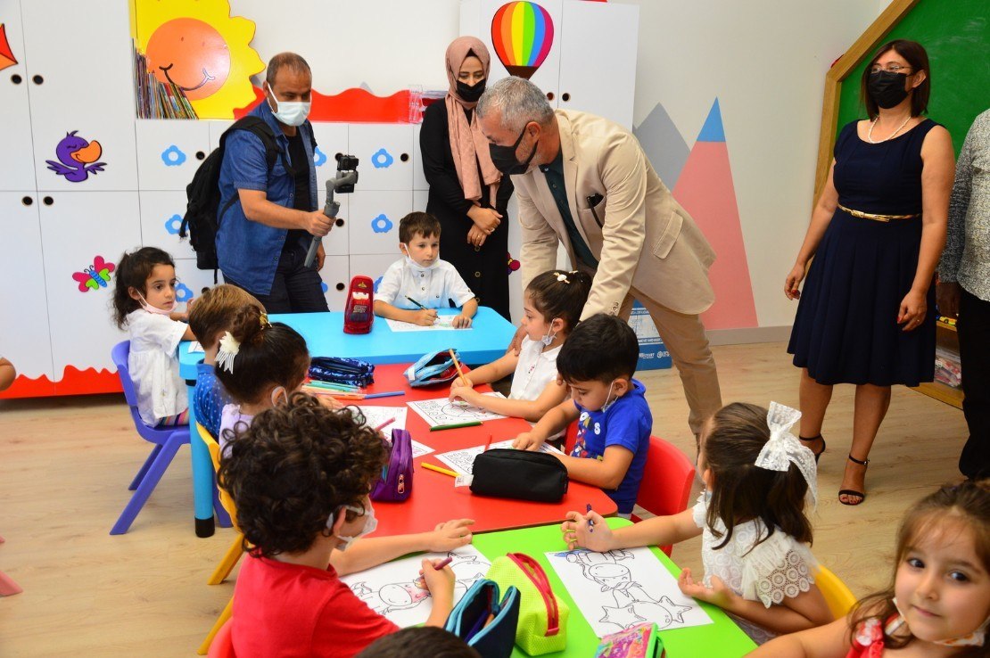 ea034311-578f-4436-b7d9-389fed0fda82