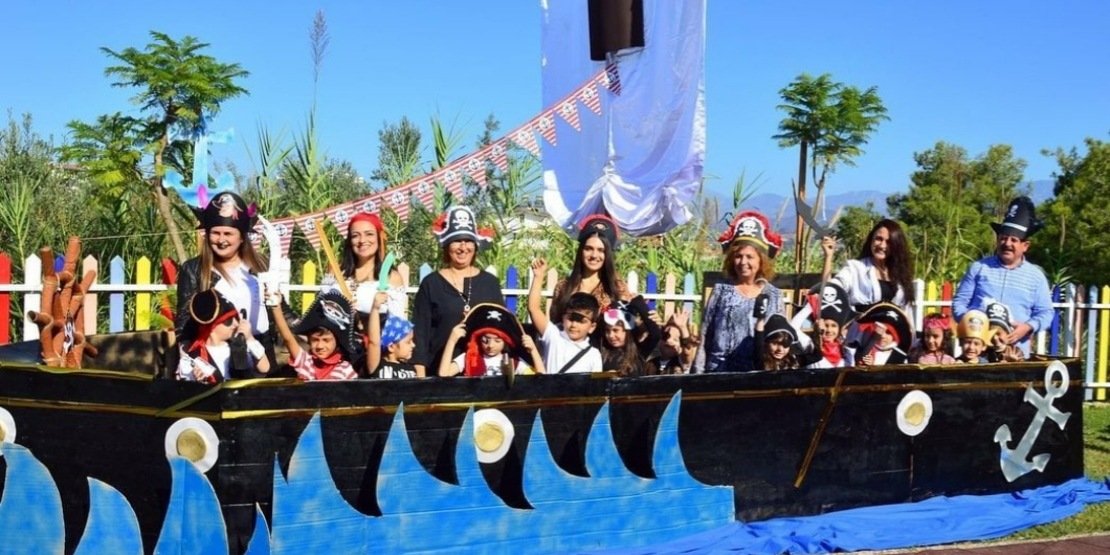 SARILAR KREŞTE ''KORSAN PARTİSİ''