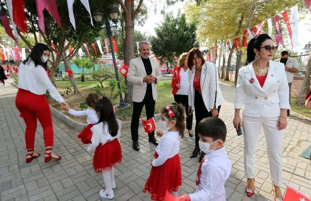 d4c70b9f-0384-48b0-9f0e-4733ffc36ad5