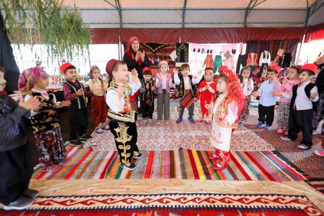 1f9eb9be-6c73-4b74-b16f-6632a0a090f8