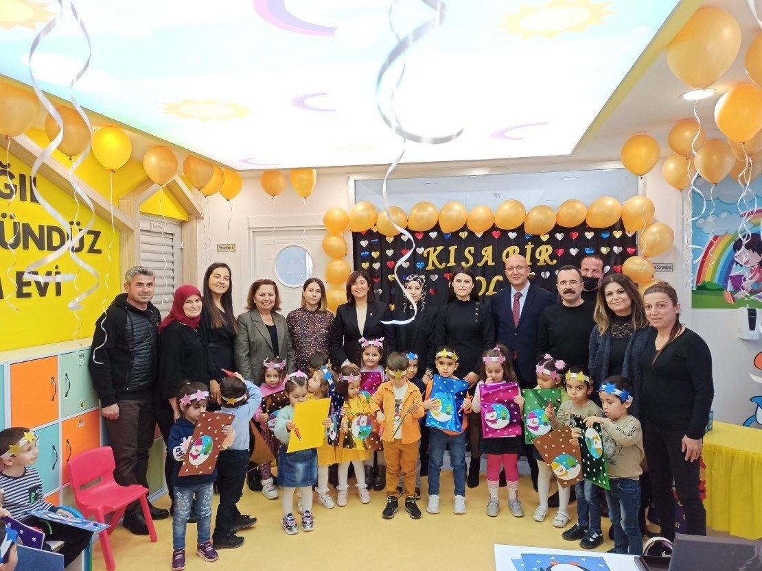 a102e4d7-4694-4312-80e2-c65211c70cc0