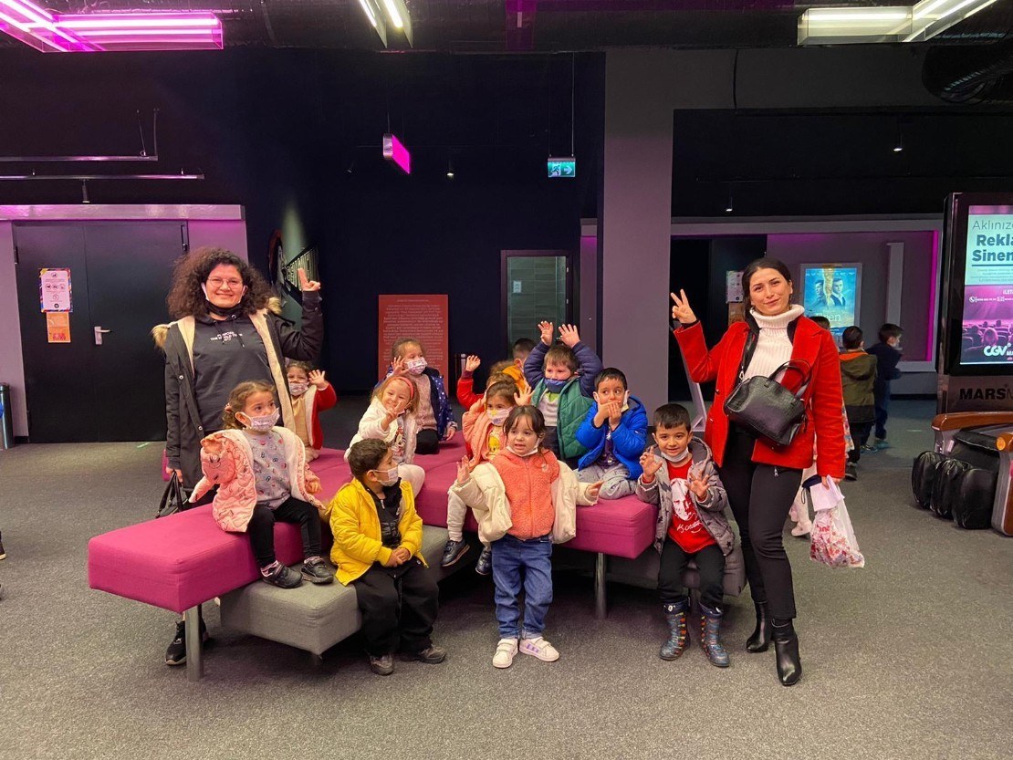 1b3834c4-7900-48d4-b44b-68931594f9b1