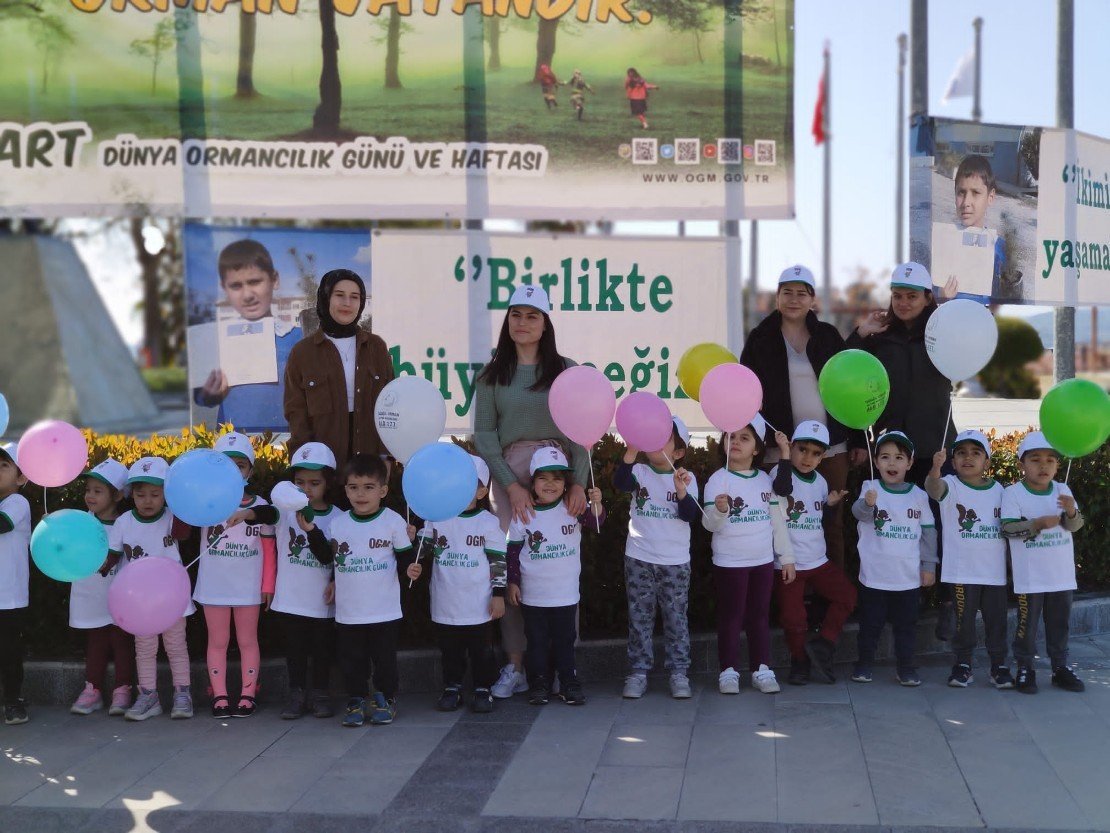 b9213046-7814-4430-b5e5-c163f3c1fa8c