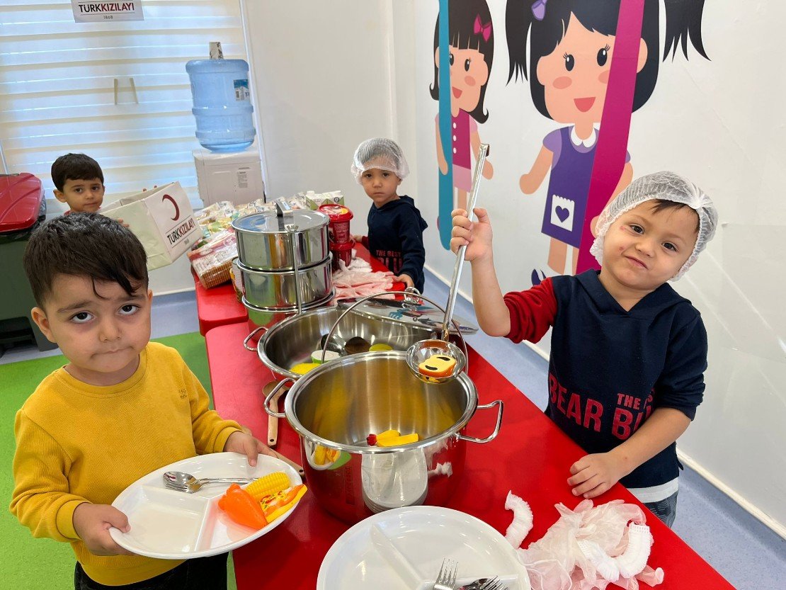 279ee5e9-0efe-4d87-8a92-eb9a47655c4f