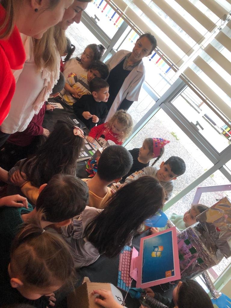 a04a4470-9587-4bc6-b962-328afe312f8a