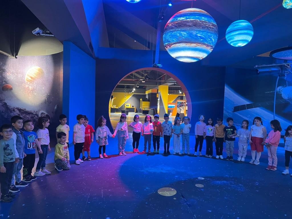 165f23e8-50f4-4d44-813d-47d5e784f368