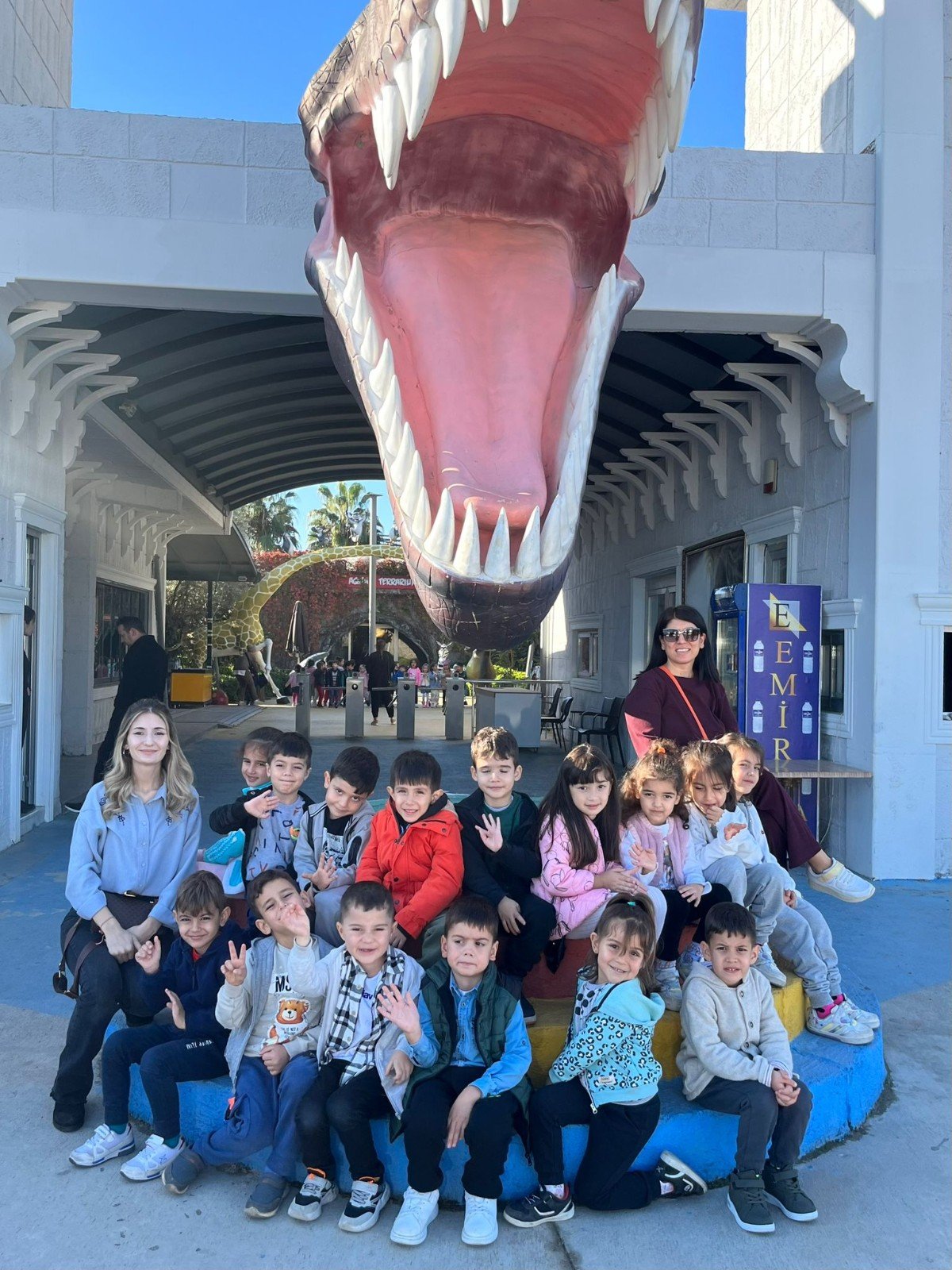 WhatsApp Image 2023-12-05 at 08.44.32