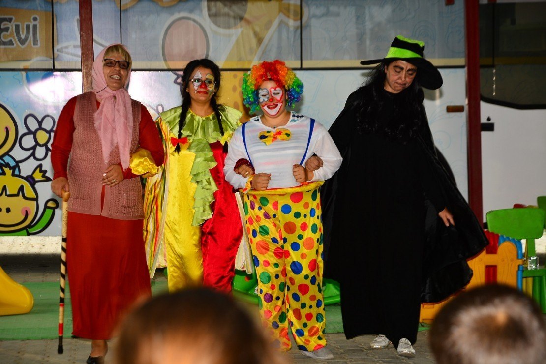 8f7d09cb-8922-4060-a30f-5d2af751ef37