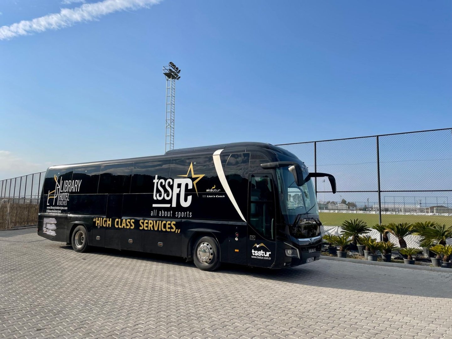 Whatsapp Image 2024-10-03 At 19.22.43 (4)