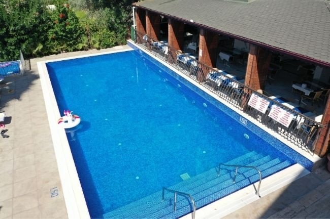 Navy Hotel _ İçmeler’de Serinleten Ve Huzur Veren Havuz Keyfi (3