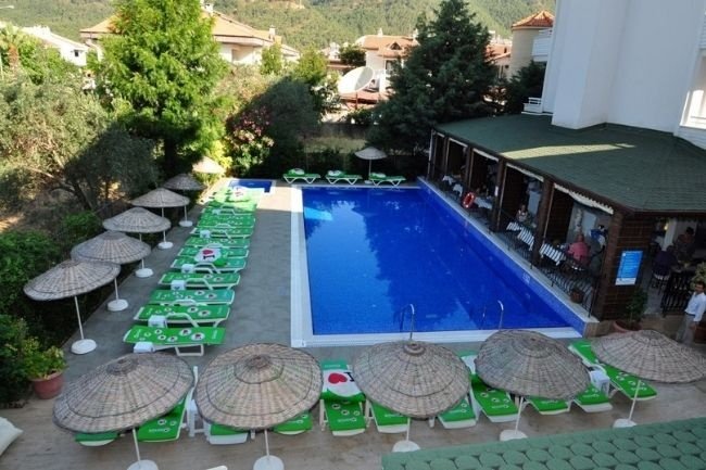 Navy Hotel _ İçmeler’de Serinleten Ve Huzur Veren Havuz Keyfi (9