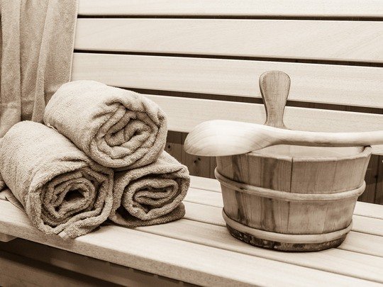 Differences Between Sauna and Steam Room