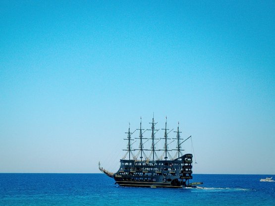 Antalya Pirate Boat Tours: Fun, Family, Adventure
