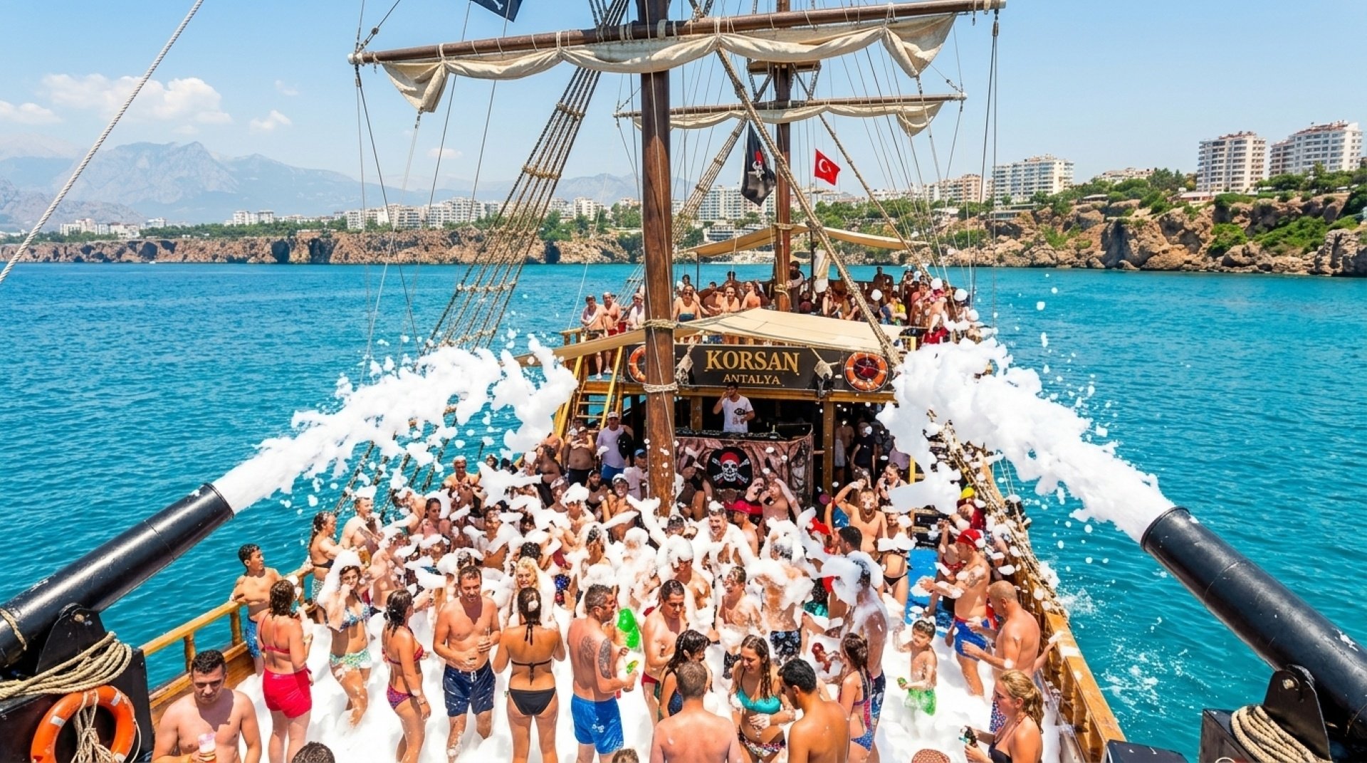 Antalya Korsan Teknesi Turu 9