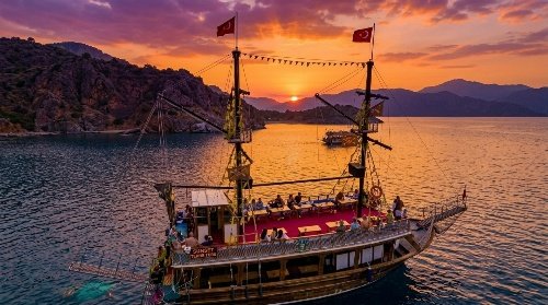 Sunset Boat Tour Antalya 6