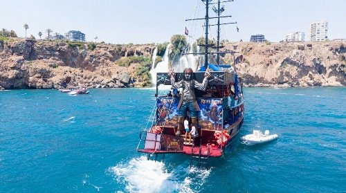 Boğazkent Çıkışlı Köpük Partili Tekne Turu 14