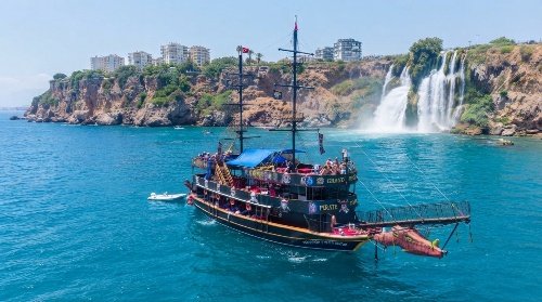 Boğazkent Çıkışlı Köpük Partili Tekne Turu 6