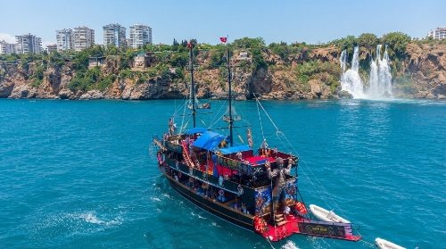 Boğazkent Çıkışlı Köpük Partili Tekne Turu 12