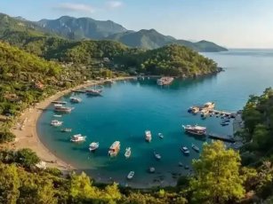 Adrasan Gezi Rehberi: Suluada Turlarının Başladığı Sakin Liman