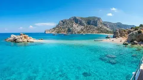 Türkisfarbenes Meer an der Insel Suluada, Bootsfahrt ab Adrasan