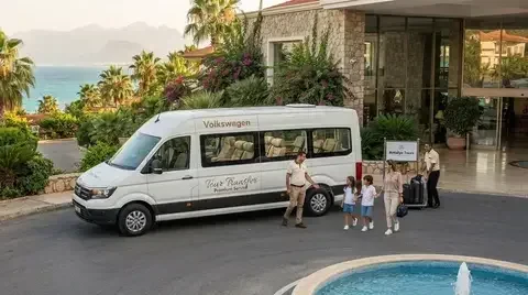 Komfortable Abholung im Kleinbus in Kemer, Konyaaltı, Lara und Belek