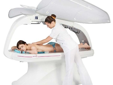 Neoqi-Flamingo-With-Therapist