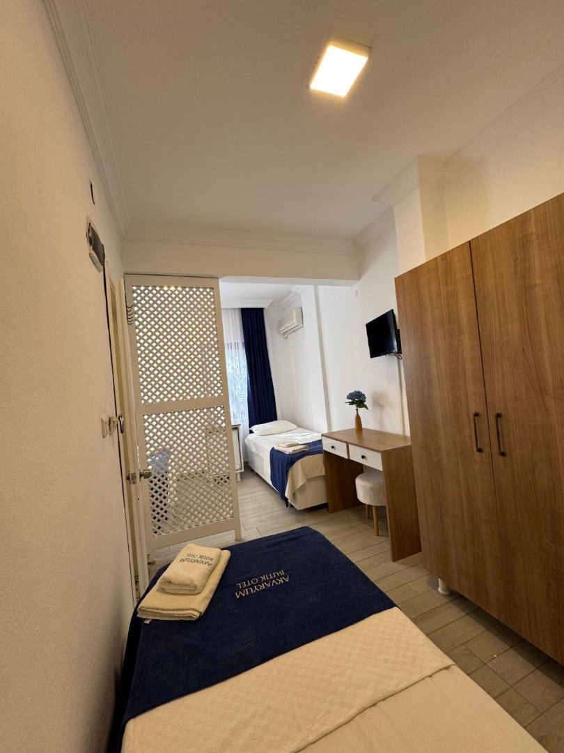 Avşa Adası 3 Kişilik Oda 03