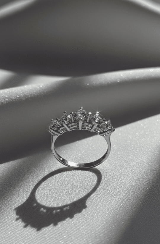 altın beştaş yüzük