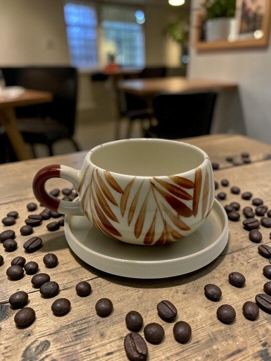 Tabakli-Kupa-Bardak-Kahverengi-Yaprakli-Moderncini-3