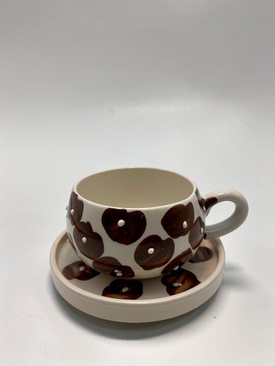 Tabaklı Kupa Bardak Puantiyeli Kahverengi Desenli