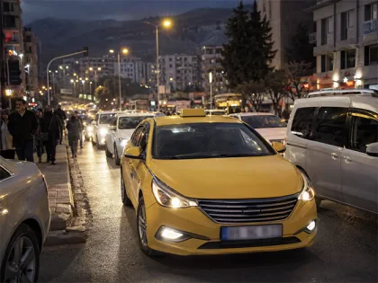 Yoğun Saatlerde Taksi Bulmayı Kolaylaştıran Öneriler